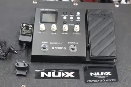 Nux MG-300 for live performances, 