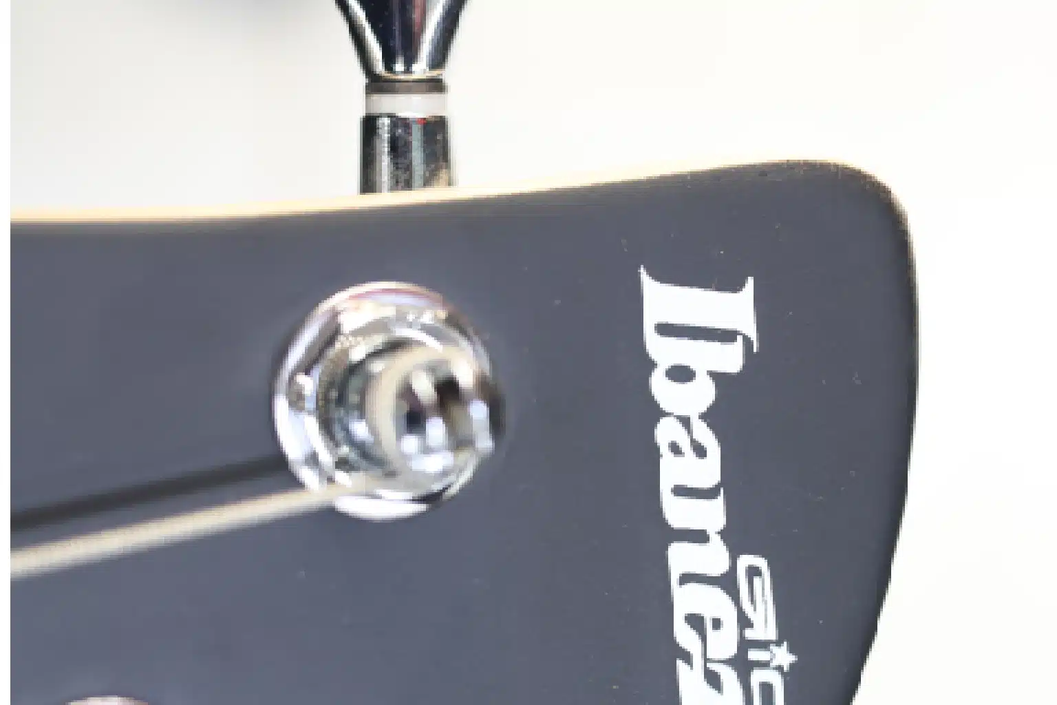Professional bass guitars Nairobi