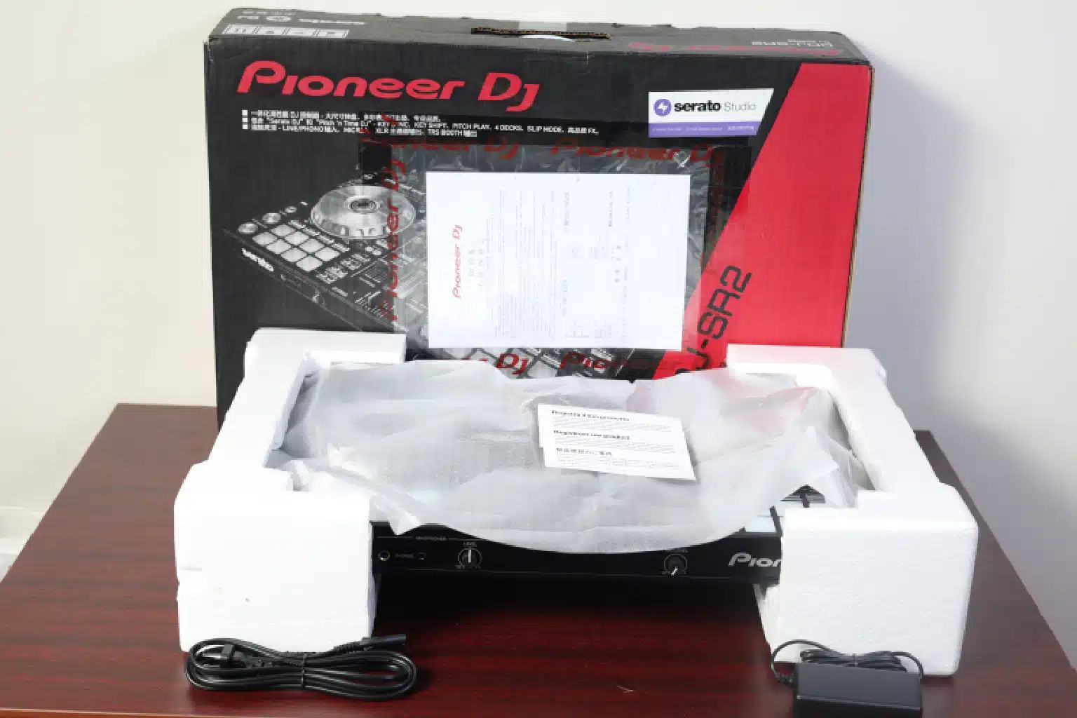 Pioneer DDJ SR2 features