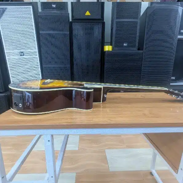 Fender 40-inch Acoustic Guitar Nairobi