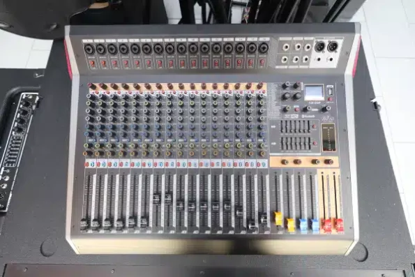 PEV PRO VX 160 16-Channel Mixer