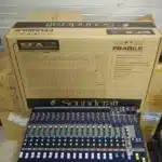 Soundcraft EFX16 Mixer