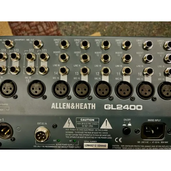 32 Dual-Function Live Mixer