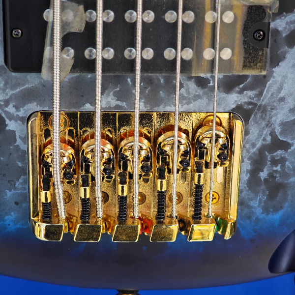 Ibanez SR305EDX (6) 5 string bass guitar