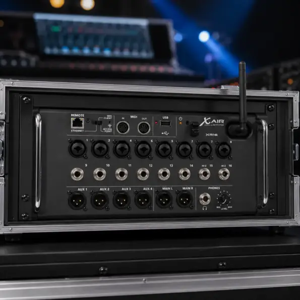 Behringer X Air XR16