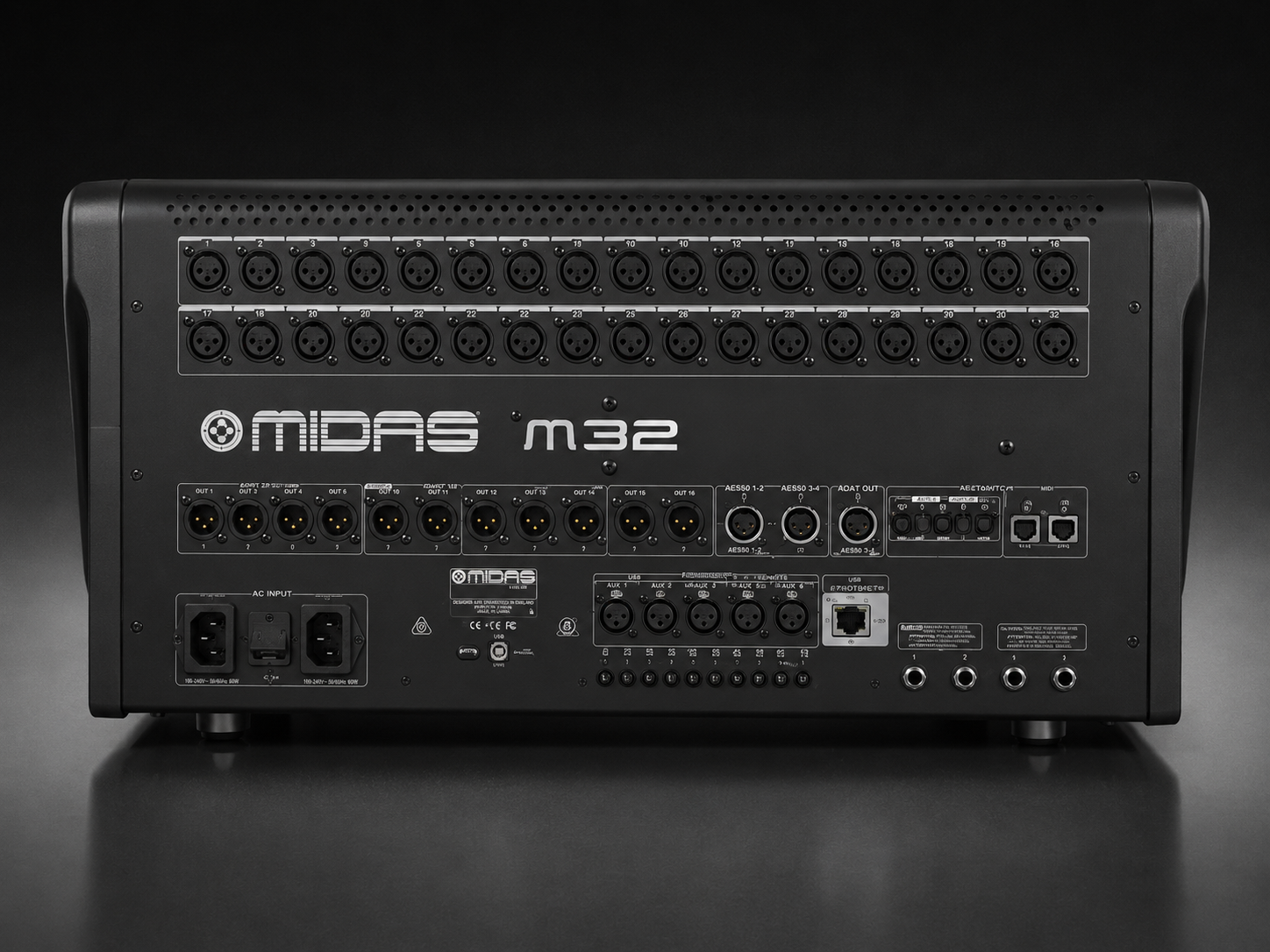 Midas M32 LIVE audio mixer
