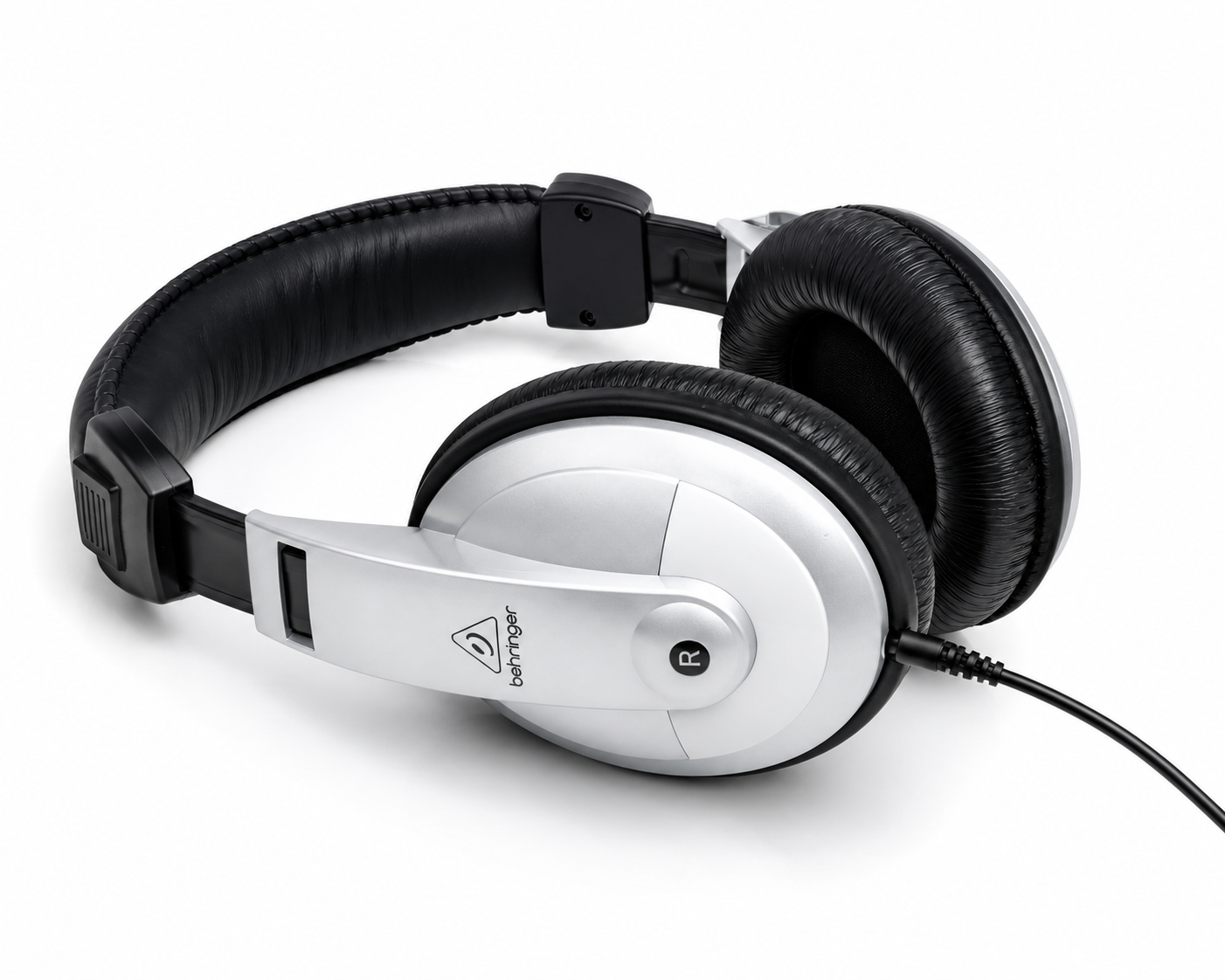 Behringer HPM1000 headphones Kenya Behringer hpm1000 kenya