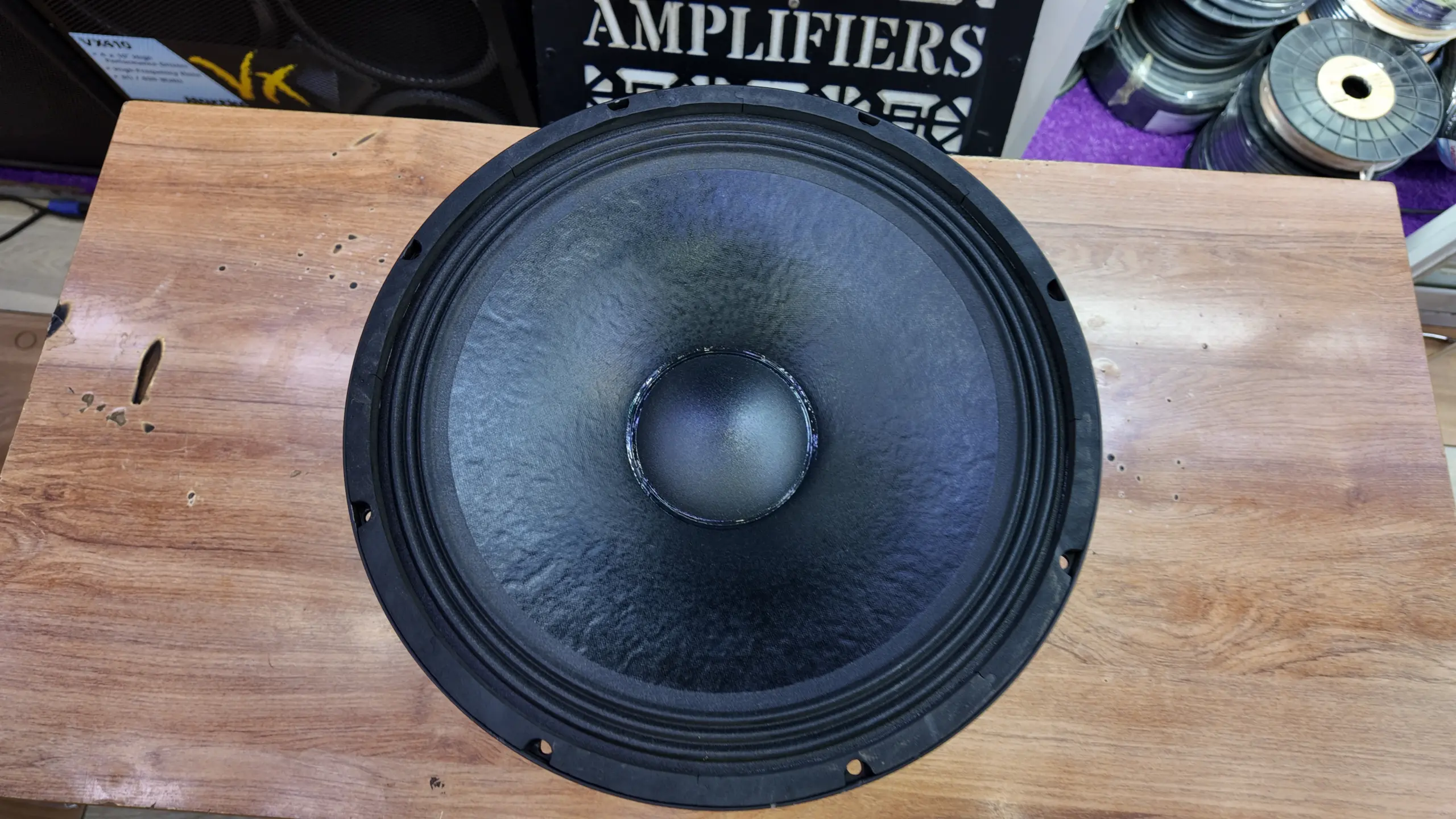 Derwel 15TBW76 15-Inch Professional
