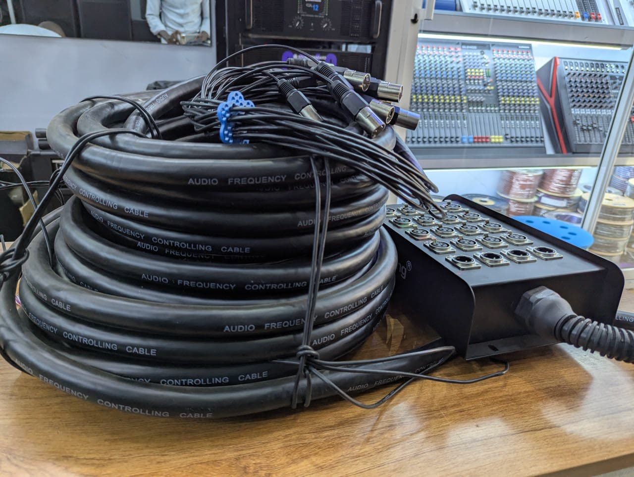 Soundking AH 104/30 Snake Cable for Efficient Live Sound Signal Distribution 30m snake cable
