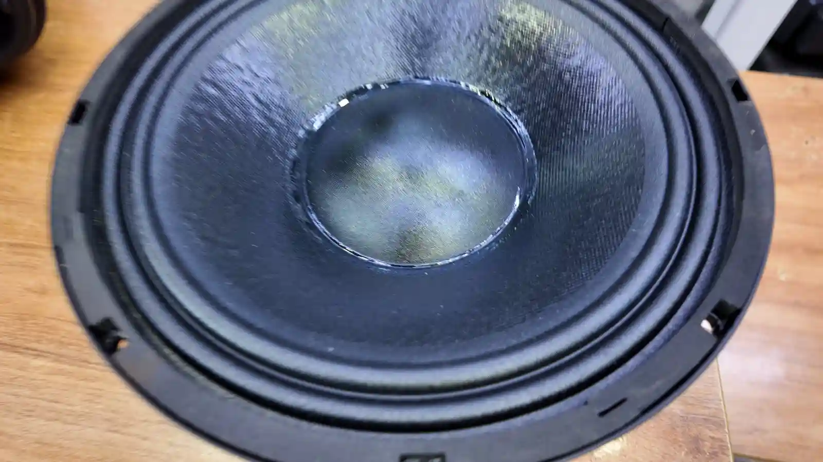 Derwel 10AH27 10-Inch Professional Loudspeaker – 600W 8 Ohm Speaker Driver for PA Systems, Stage Monitors and Custom Cabinets Derwel 10AH27 price in Kenya