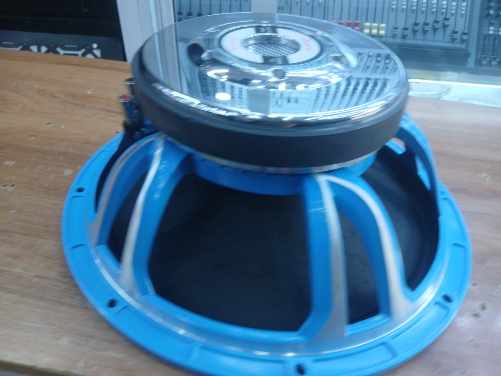 Derwel 15-inch woofer Derwel 15DE1200 Naked Speaker