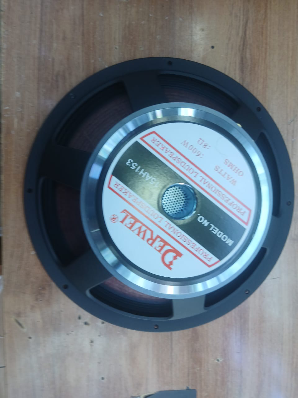 Derwel 15AH153 Professional Loudspeaker Kenya: Powerful 15-Inch Performance for PA Systems Derwel 15AH153 professional loudspeaker