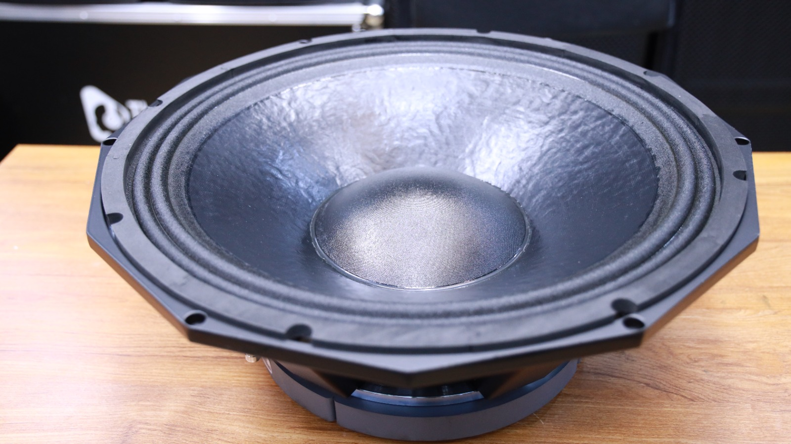 Derwel PD1850 Professional Speaker: A Reliable Driver for Powerful Audio Systems Derwel PD1850 price in Kenya