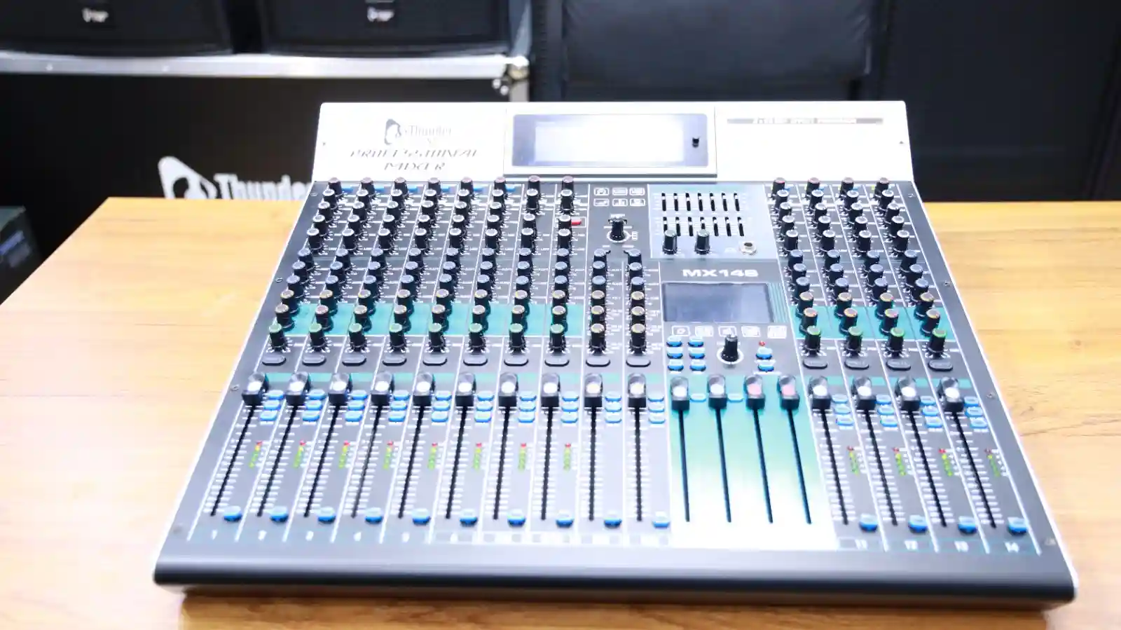 Thunder Sound MX14S DJ mixer