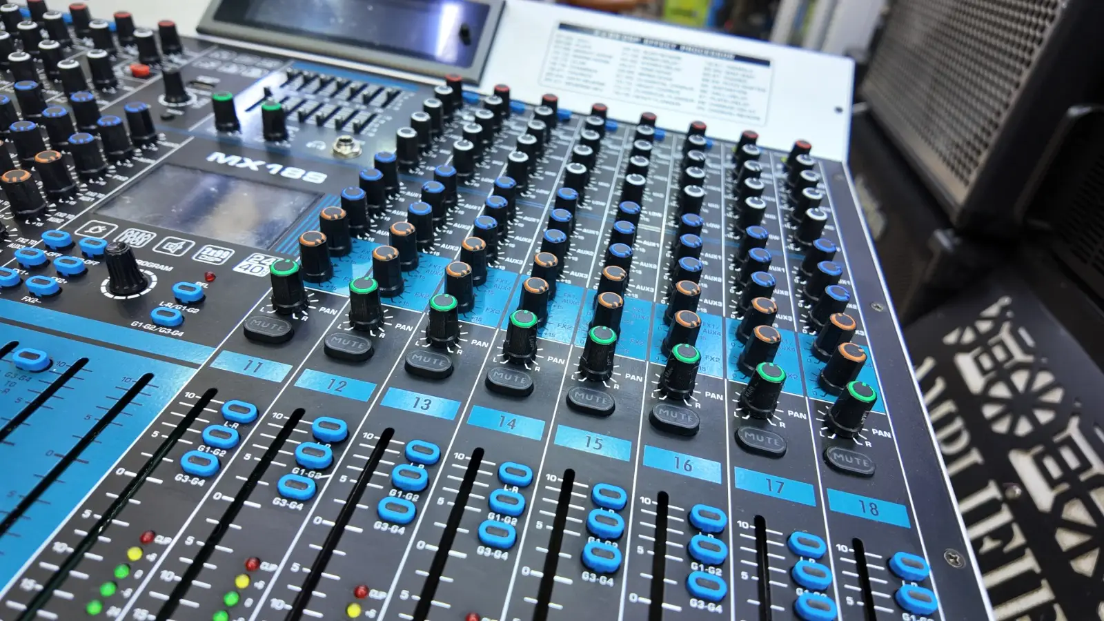 Thunder Sound MX14S Professional Mixer – 14 Channel Mixer for Events, Churches, DJs and Studios Thunder Sound MX14S studio mixer