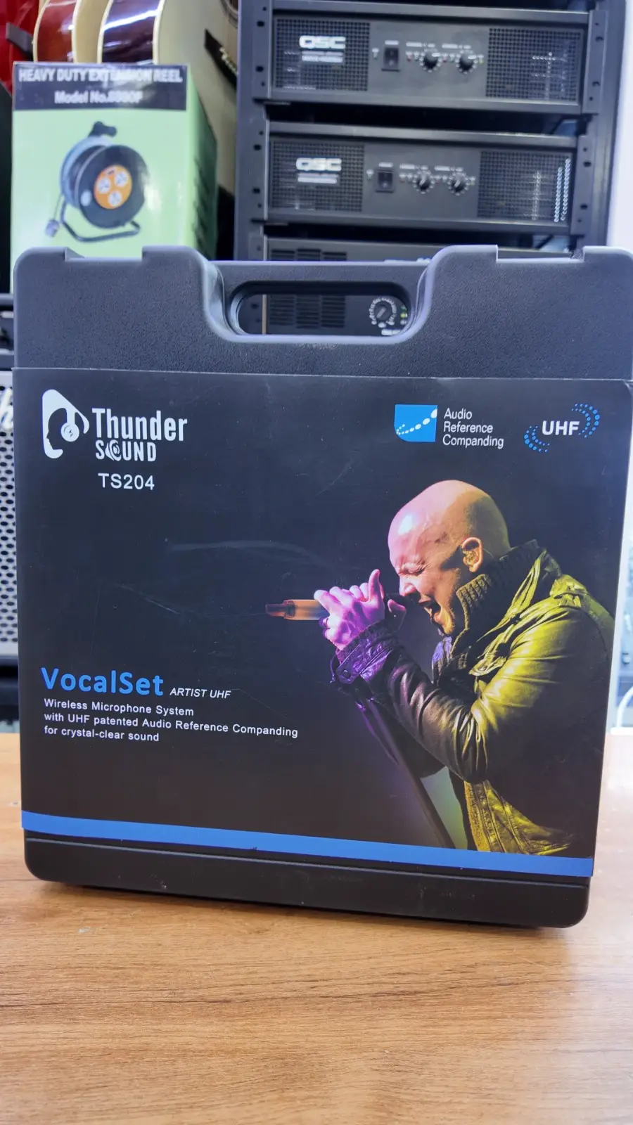 Thunder Sound TS204 Vocalset Artist UHF Wireless Microphone – Dual Handheld System for Churches, Events and Live Performance Thunder Sound TS204 wireless microphone