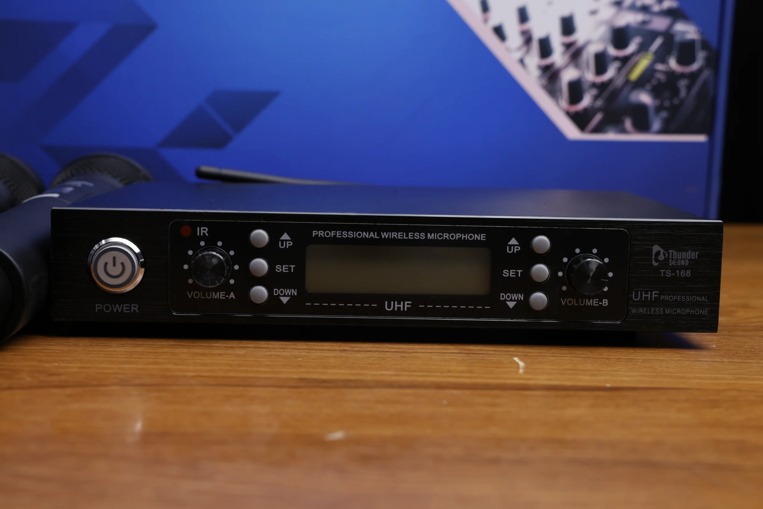 Thunder Sound TS-168 wireless microphone in Kenya