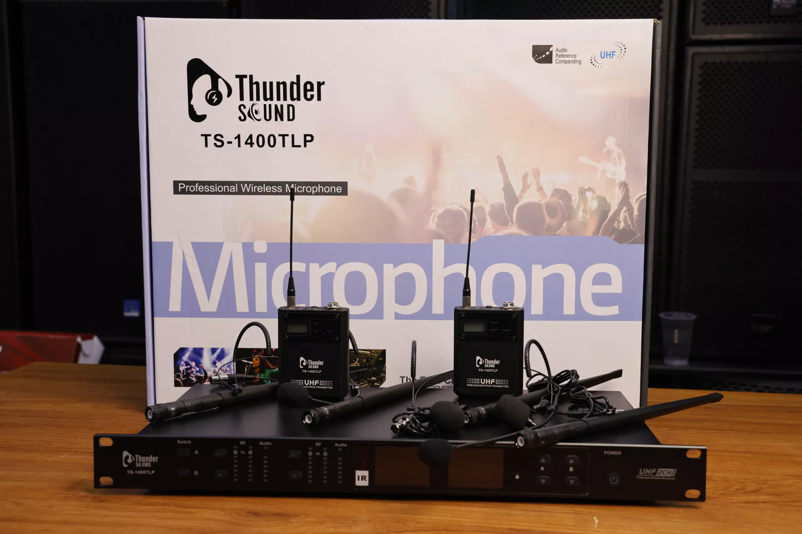 Thunder Sound TS-1400TLP Professional Wireless Microphone System in Kenya Thunder Sound TS-1400TLP Professional Wireless Microphone System in Kenya