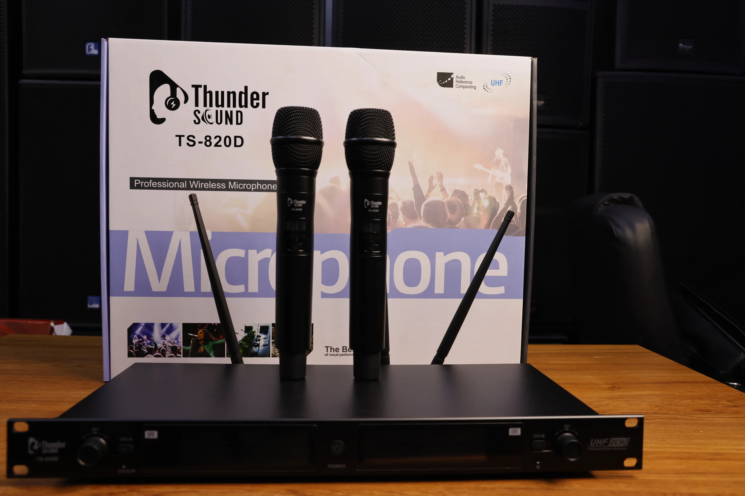 Thunder Sound TS-820D Wireless Microphone System in Kenya Thunder Sound TS-820D wireless microphone system in Kenya