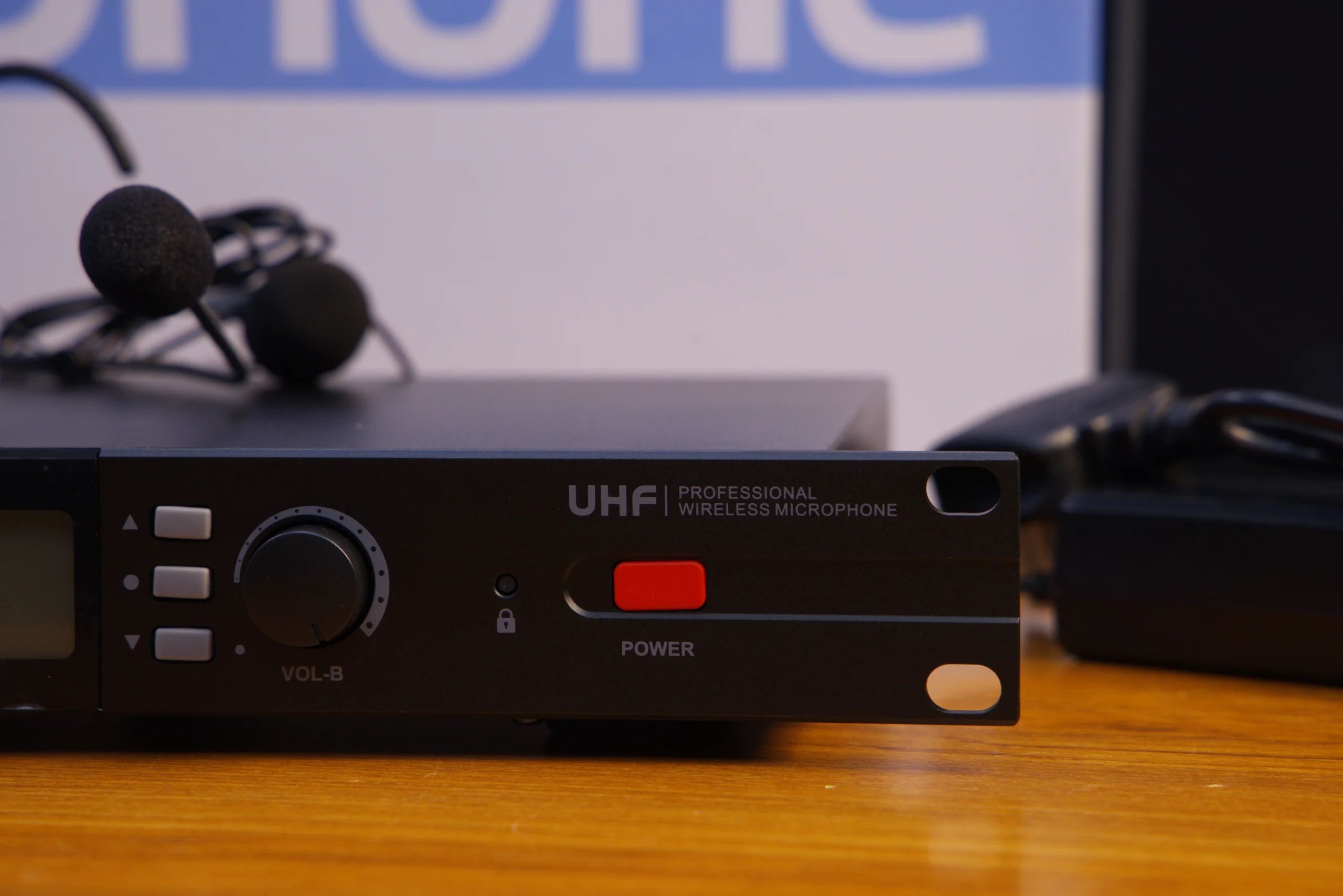 Thunder Sound wireless microphone equipment for professional sound systems in Kenya