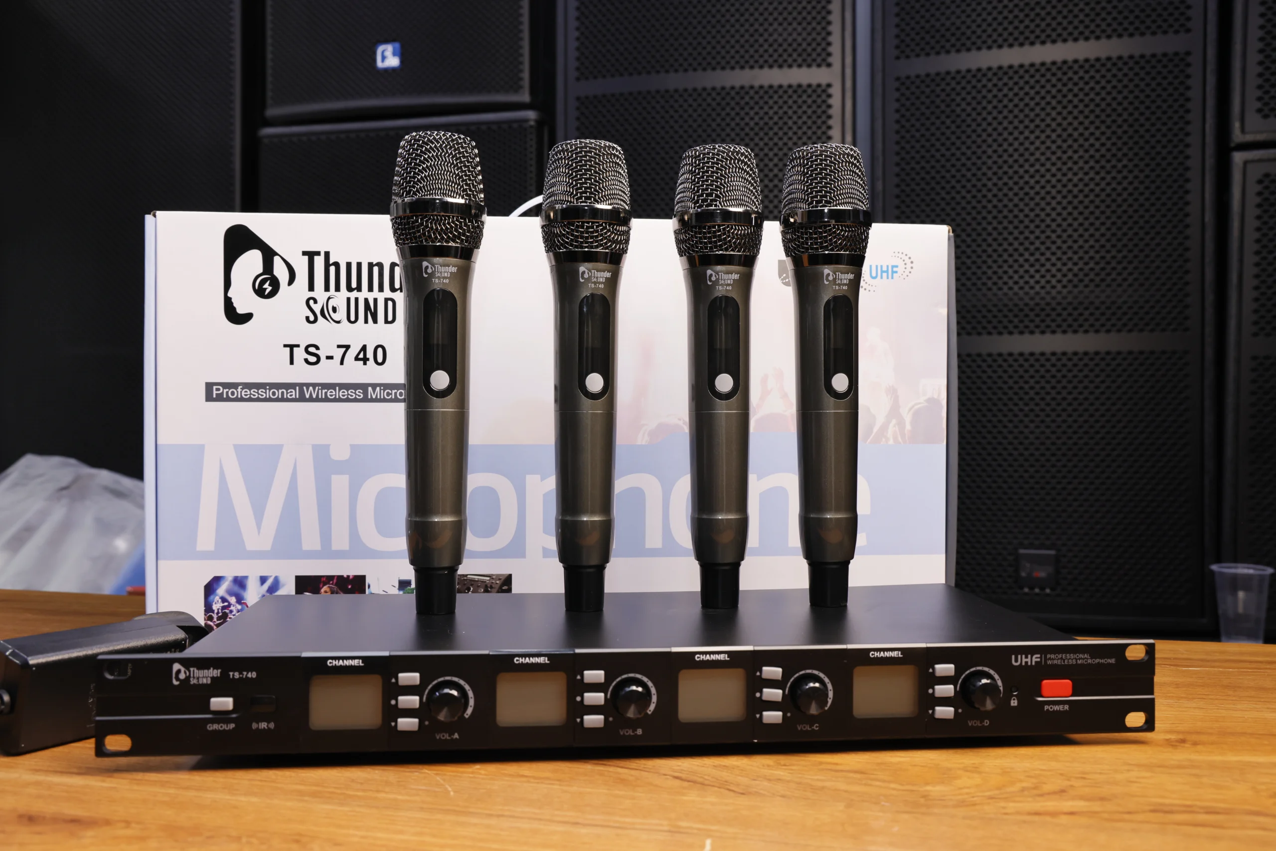 Thunder Sound TS-740 Wireless Microphone System in Kenya UHF wireless microphone system in Kenya